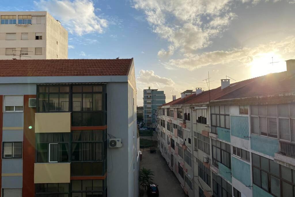 Barreiro Central Apartment Esterno foto